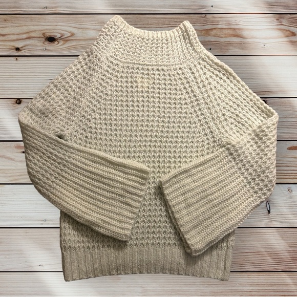 Anthropologie Sweaters - ANTHROPOLOGIE (Maeve Brand) Women’s Knitted Bell-Sleeve Sweater in Silver